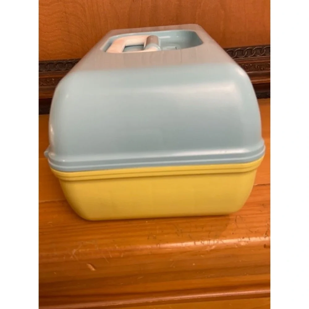 Vintage Caboodles Makeup Organizer Case Blue Yellow Two Tone Mirror 90s Retro